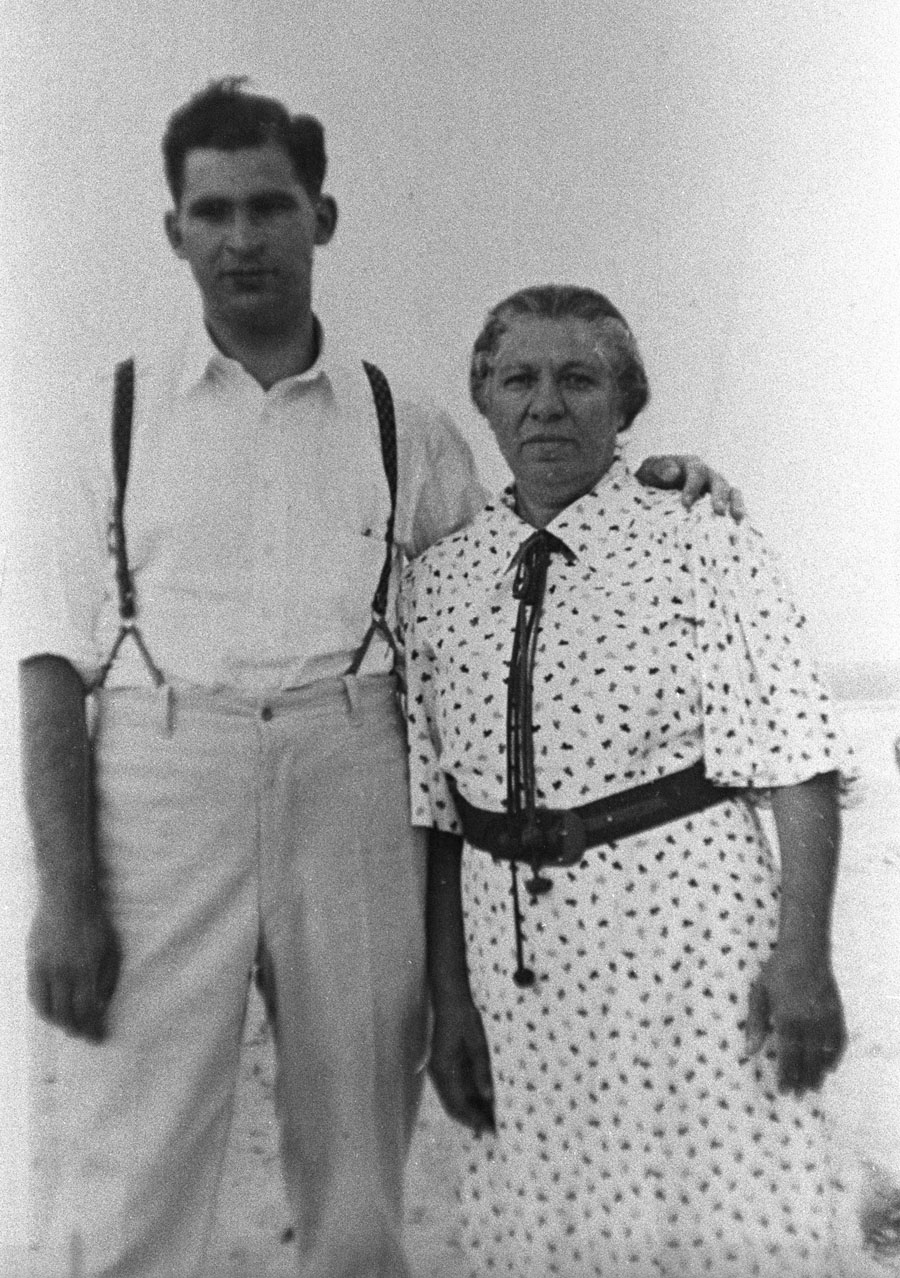 Izzy and Ethel Stachowitz